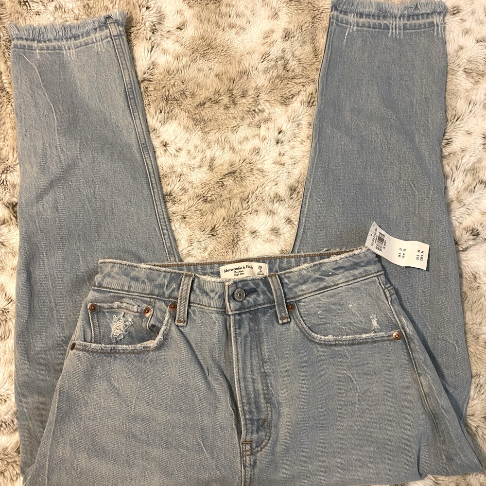 Abercrombie mom high rise curve love jeans 26/2s
